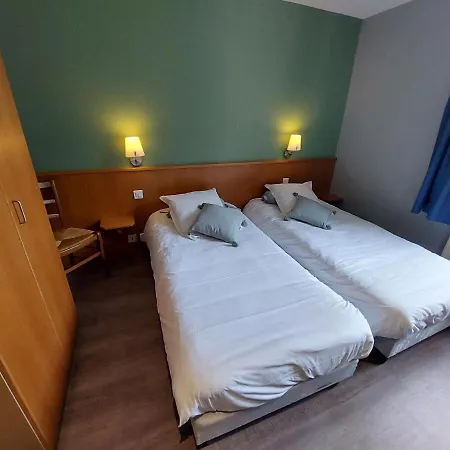 ホテル De La Foret - Logis フェンデンハイム