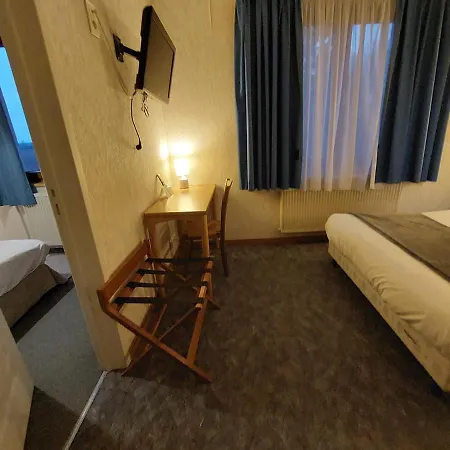 Logis Hotel Auberge De La Foret 2* 벤덴하임