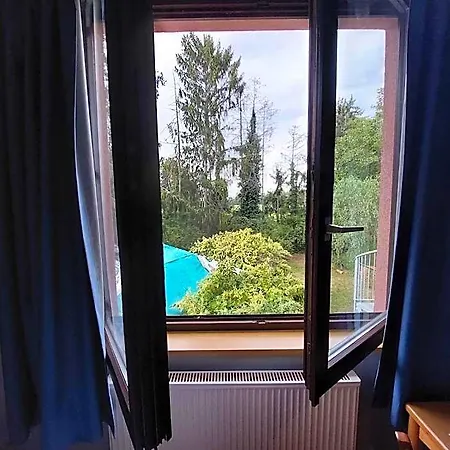 호텔 Logis Hotel Auberge De La Foret 2*